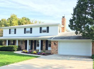 4228 Barton Rd, Lansing, MI 48917