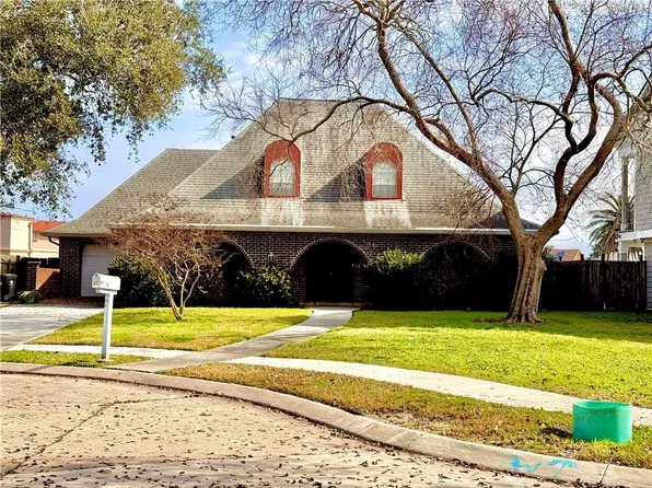 7141 Neptune Ct, New Orleans, LA 70126