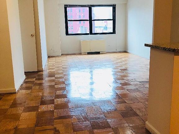 2nd image of 300 W 55th St APT 9A