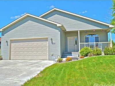 2721 Riveroaks Dr, Billings, MT, 59105