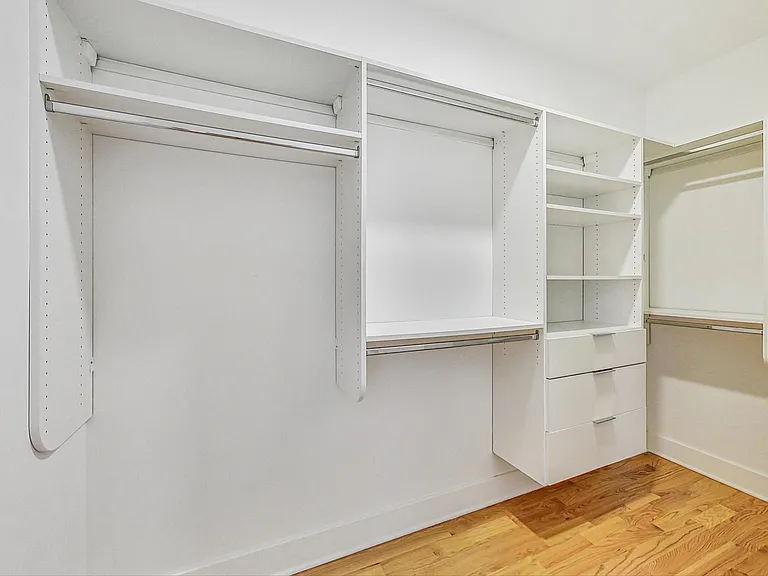 8101 Floral Ave — Photo 19