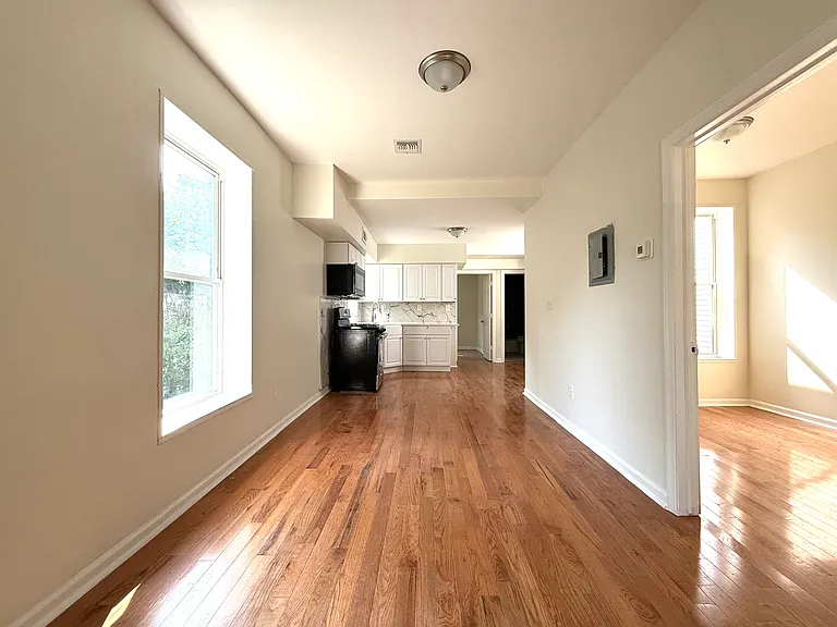 435 S 17th St #1 — Photo 12