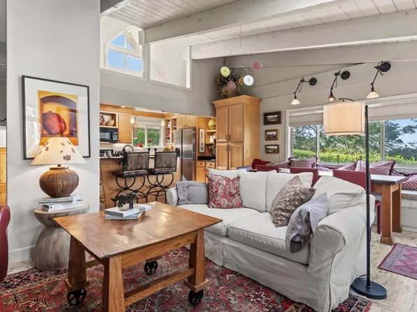 24694 Dolores St, Carmel, CA 93923