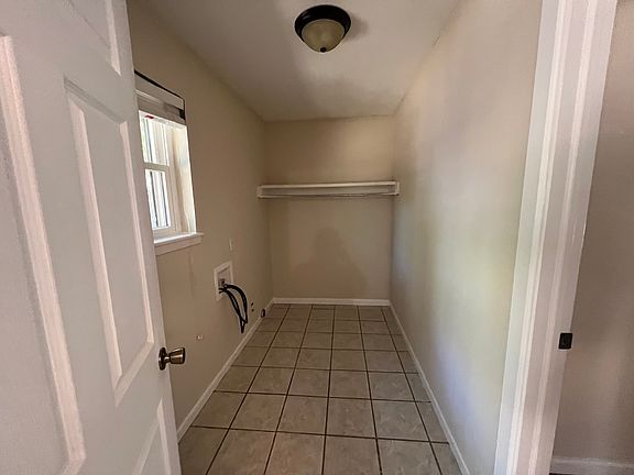 4th image of 3610 Pearl St