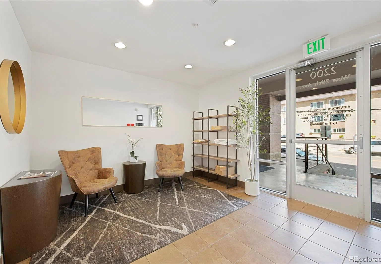 2 bed, 1140 sqft, $2,850 — Photo 2