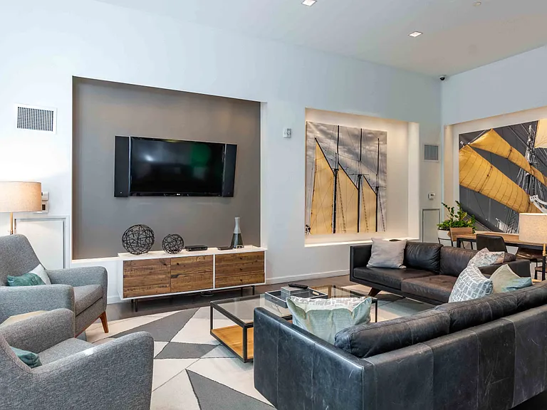 The Lofts at Atlantic Wharf — Photo 13