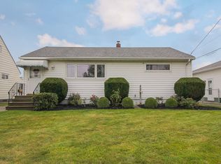 5759 Doris Dr, Brookpark, OH 44142