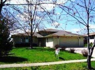 1005 S Cooper St, New Lenox, IL 60451