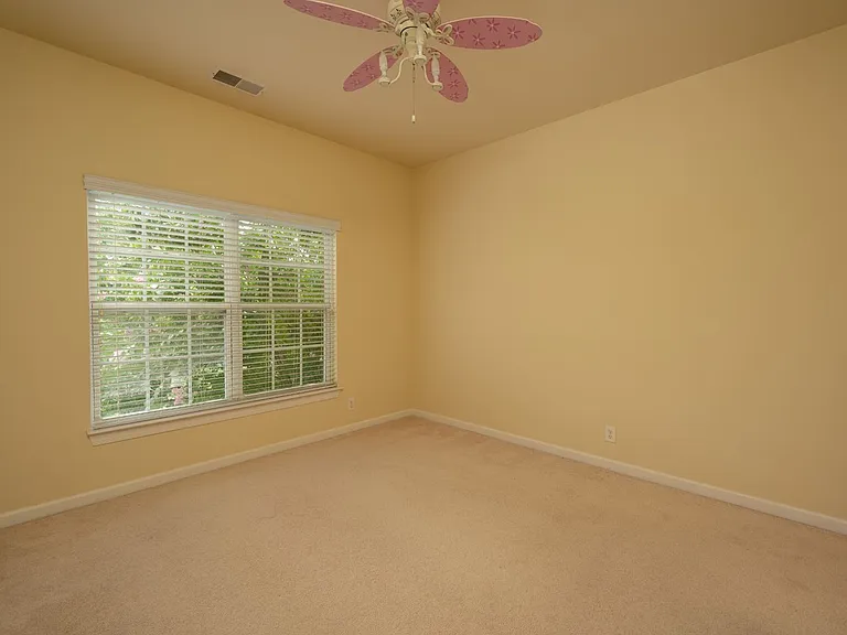 340 Wandering Cir — Photo 36