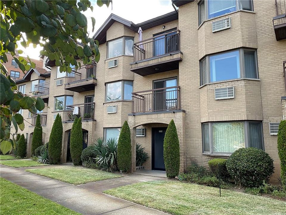 1st image of 220 Bay 44th St #220B