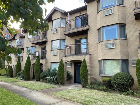 220 Bay 44th St #220B, Brooklyn, NY 11214