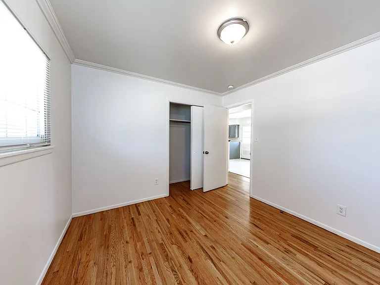 129 Ely St — Photo 34
