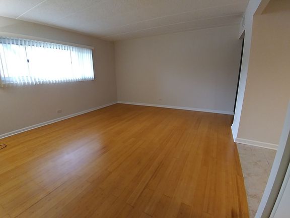 3rd image of 3855 N Parkway Dr APT 1A