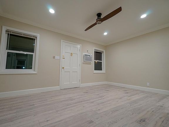 5th image of 4418 Mission Inn Ave