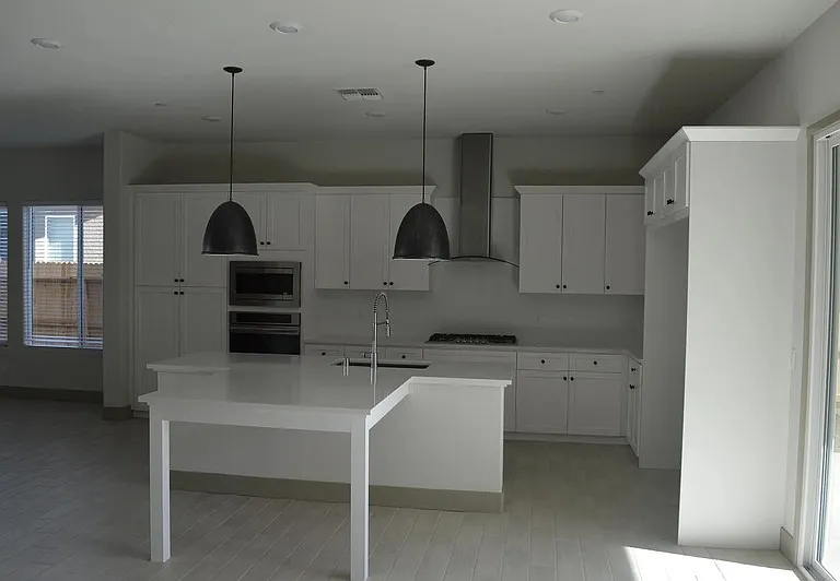 2430 Bastidas Dr — Photo 19