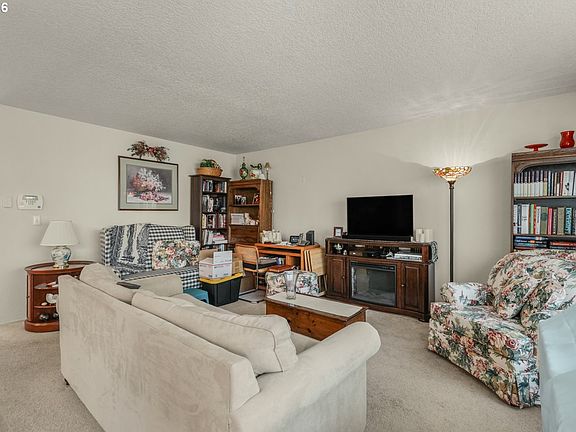 3rd image of 15157 NW Twoponds Dr