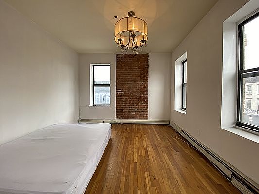 1st image of 586 3rd Ave #5C