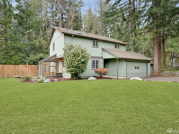3rd image of 7008 Glen Terra Ct SE