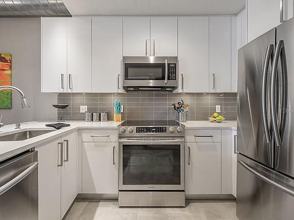 4th image of 1911 E 5th Ave #2
