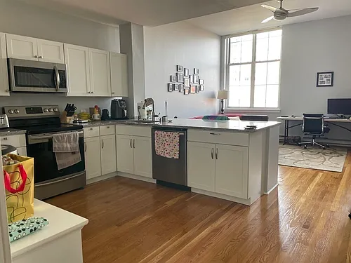 240 Heath St Photo 1