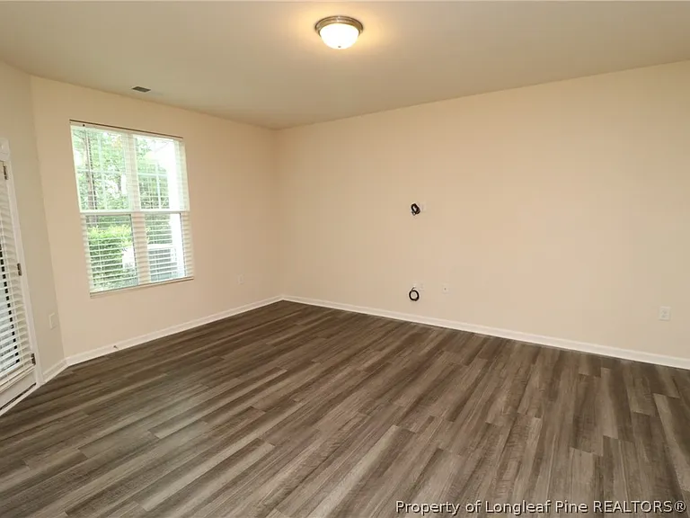 1105 Neighborly Way — Photo 15