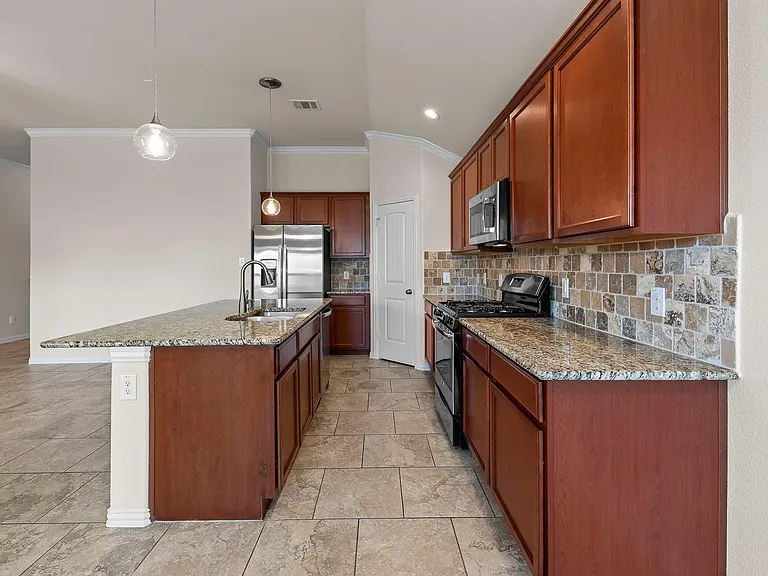 4517 Chestnut Meadows Bnd — Photo 18