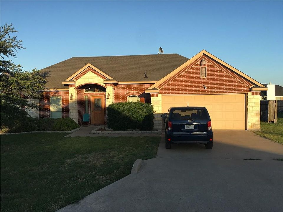 1st image of 103 Poinsetta Dr