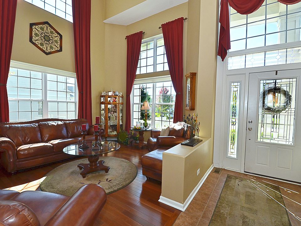 1st image of 1351 Sweetbay Ln