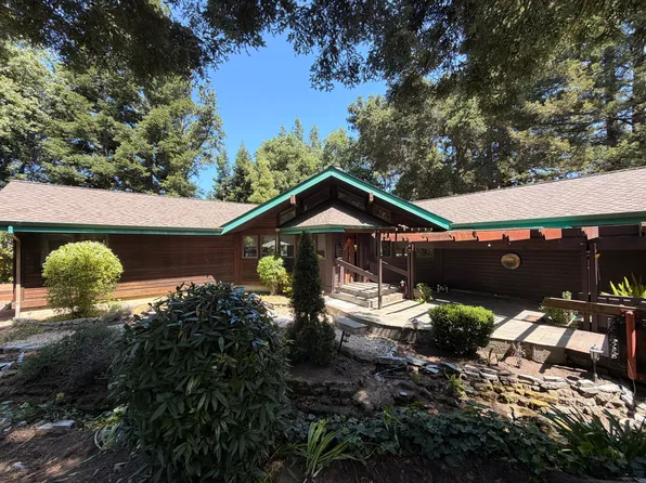 3340 Woodside Rd, Redwood City, CA 94062