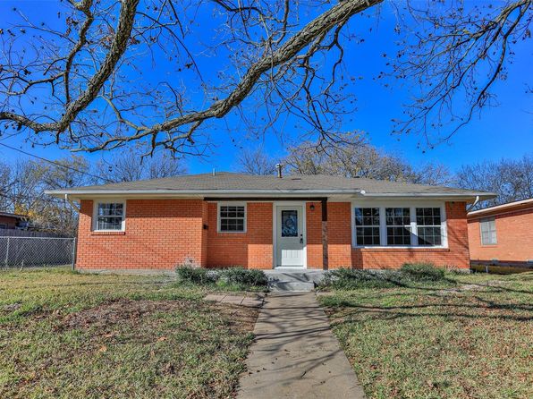 1309 Magnolia St, Gainesville, TX 76240