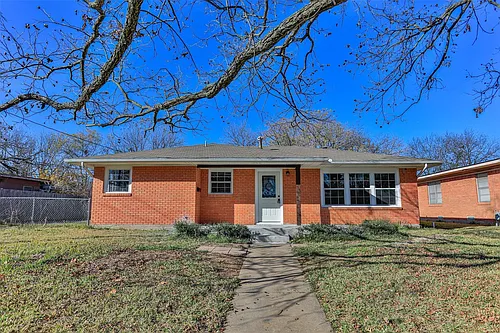 1309 Magnolia St Photo 1