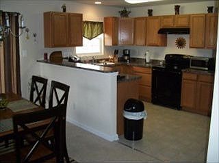 5th image of 243 Eliot St