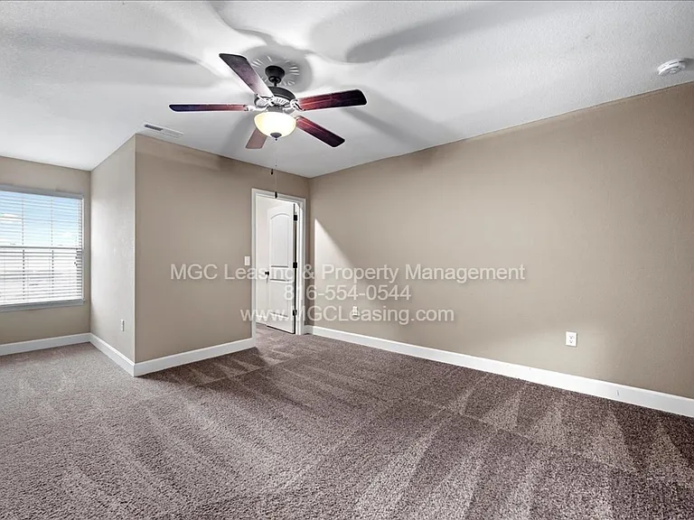 108-114 Barberry Ln — Photo 8