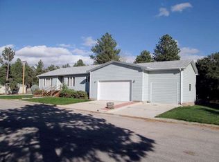 1522 Montana Ave, Upton, WY 82730