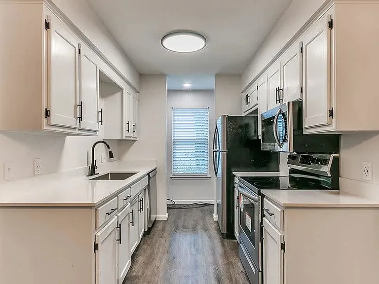 1603 S Morgan Dr — Photo 3