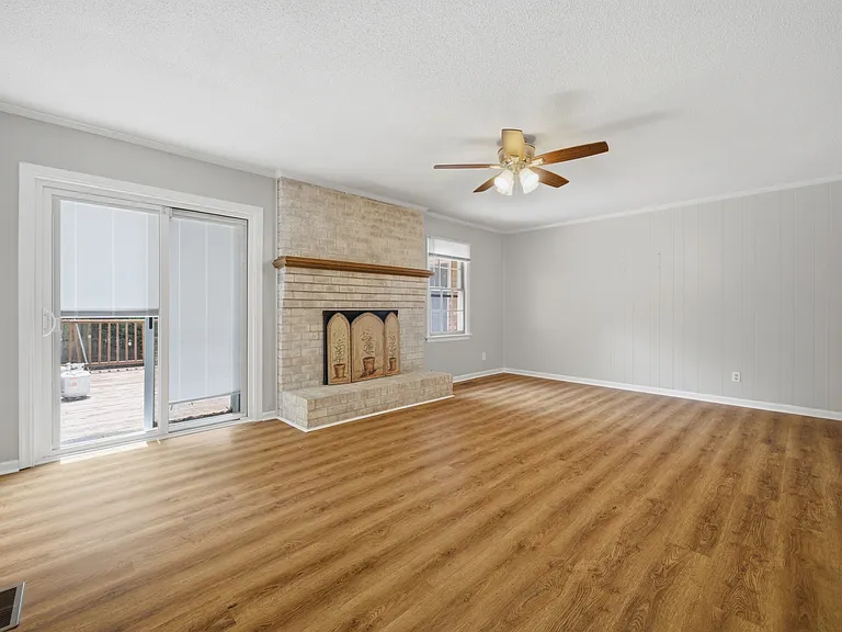 1441 Bayberry Pl — Photo 3
