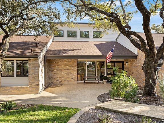 3rd image of 29315 Grand Coteau Dr