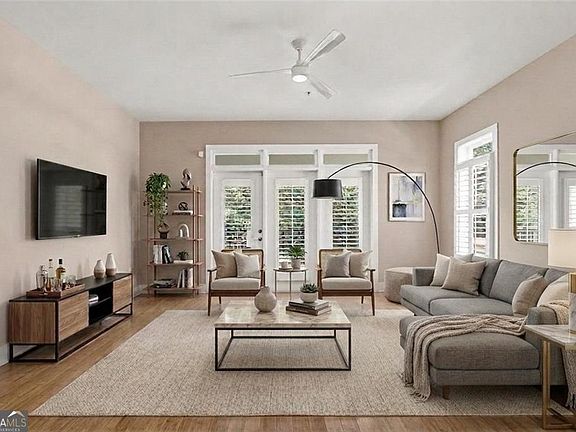 5th image of 3655 Peachtree Rd NE Unit 401