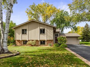 6805 Evergreen Ln N, Maple Grove, MN 55369