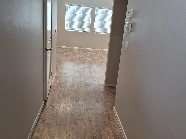 24292 Bay Laurel Ave — Photo 6