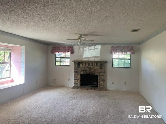 3rd image of 109 Brentwood Dr
