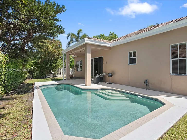 1097 Allamanda Way — Photo 37