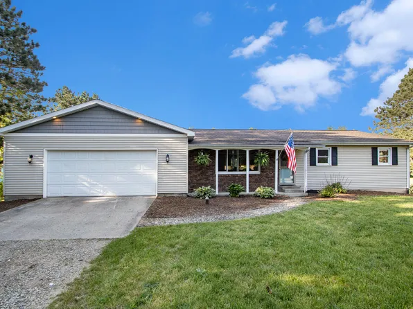 27747 Drape Rd, Lawton, MI 49065