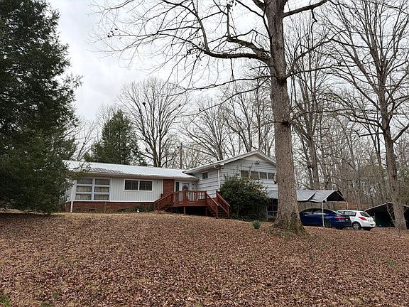 3rd image of 1 Terry Ln SW