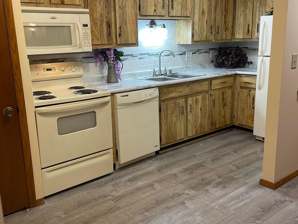 BRAND NEW FLOORING, DECORATIVE BACKSPLASH