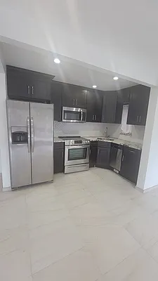 Rented by Avanguard Realty Corp | media 1