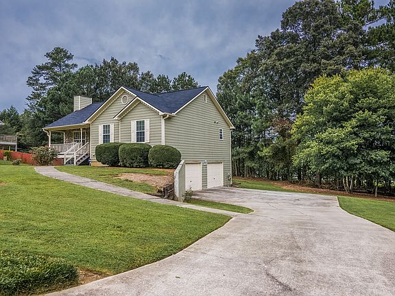 2nd image of 473 Waverly Forest Ct