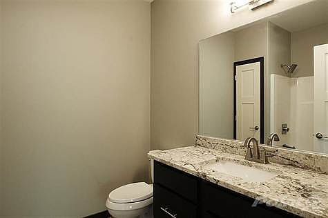 2nd image of 1860 Scarlet Oak Cir