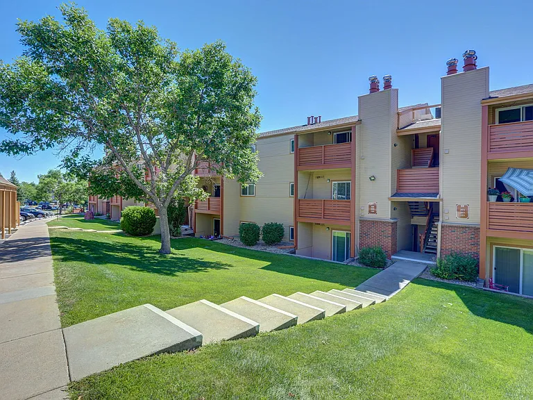 Riva Ridge Apartments — Photo 6