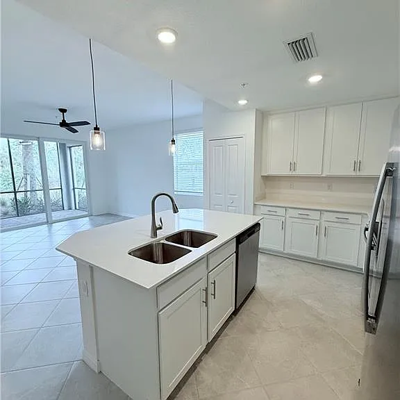 14161 Heritage Landing Blvd #1118 — Photo 13